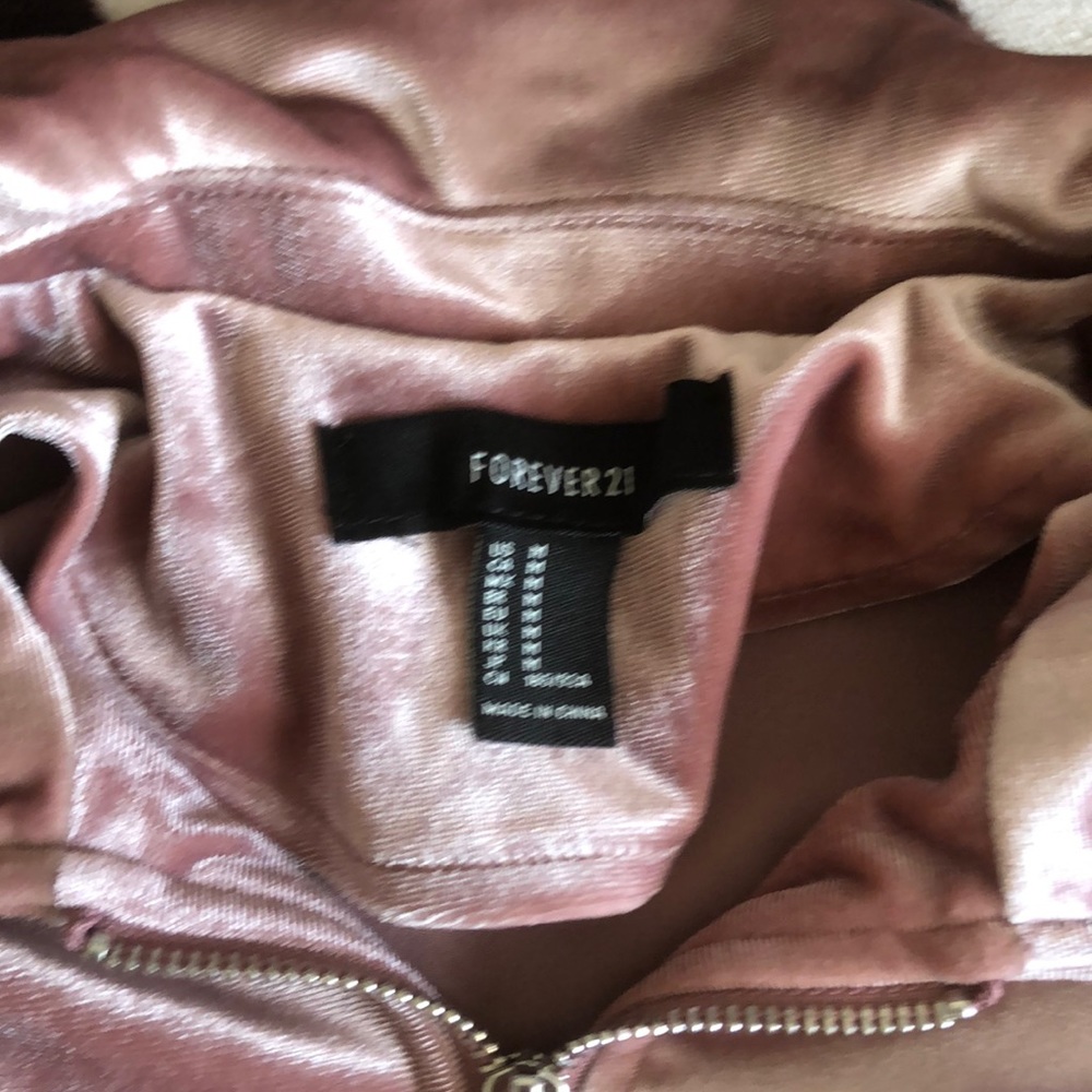 jacket - Picture 3 of 4